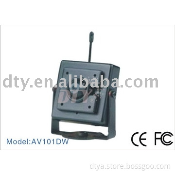 2.4GHz   4-CH Wireless Camera AV101DW